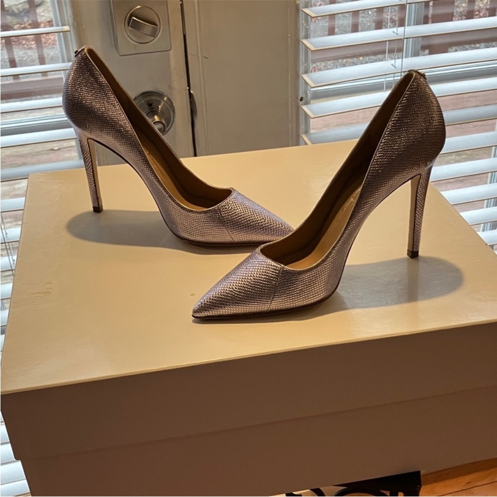 Salvatore Ferragamo light silver & purple snakeskin pumps. Size 7C. Never worn